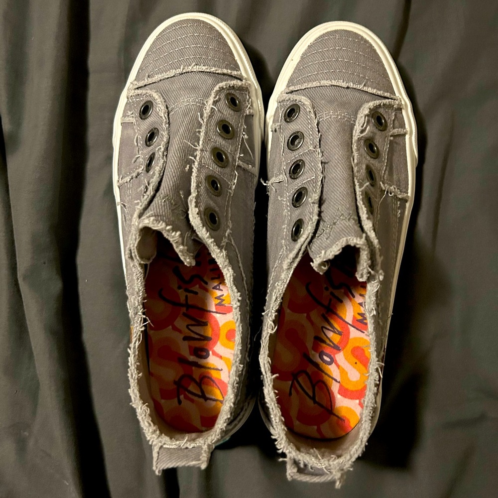 Blowfish Malibu Play Light Gray Hipster Size 7.5